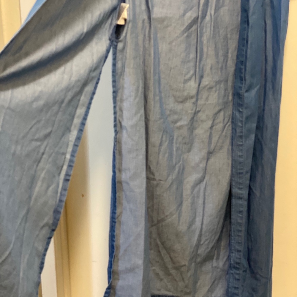 BCBGeneration - Picture 3 of 12